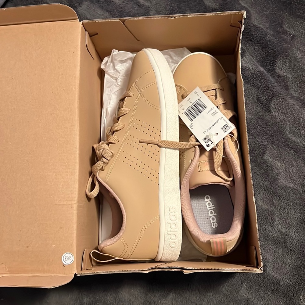 Adidas VS Advantage CL sneakers - cream/tan color
